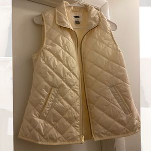 Old Navy cream quilted vest
